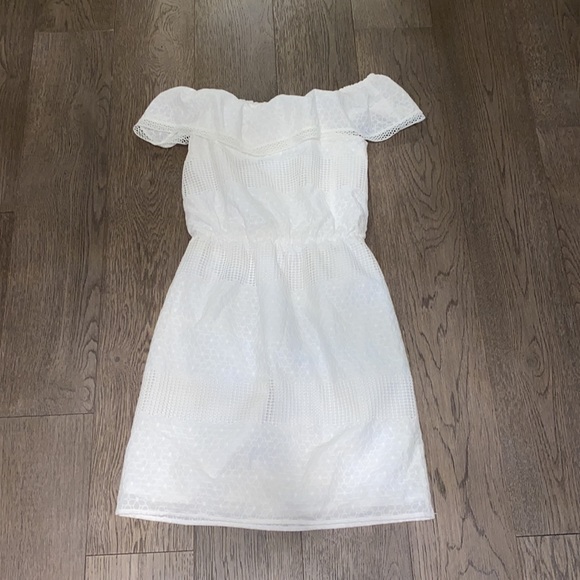 ESPRIT Off The Shoulder Midi Dress. US 04. White. - Picture 2 of 3